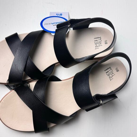 Time and Tru Adjustable Ankle  Strap So Comfortable Black Sandals Sz 8.5 NWT - Picture 12 of 16